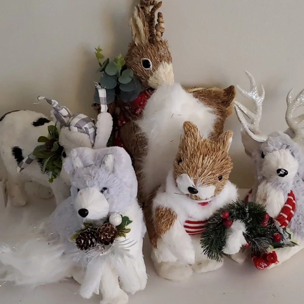 Fall Straw Animal Going Into Christmas Vintage Winter Wonderland Deer - Picture 2 of 7